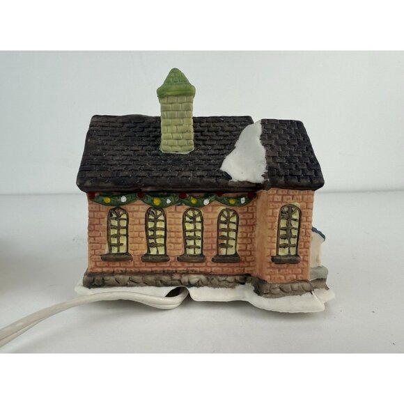 Vtg‎ HOLIDAY EXPRESSIONS Hand- Painted Porcelain Lighted House GREEN HOTEL - Picture 9 of 14